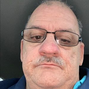 Meet your Posher, Chuck